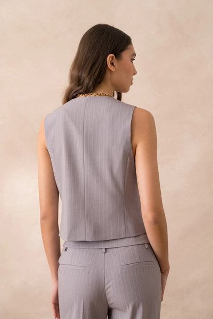 G2572 - Vest - ATTENTION